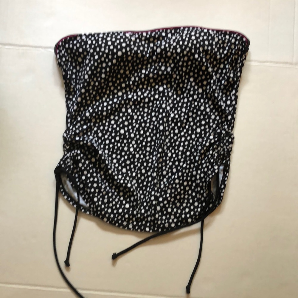 Jantzen black polka dot swim top size 10